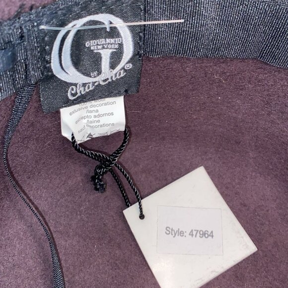 Wide brimmed hat by Giovannio New York - Picture 3 of 5